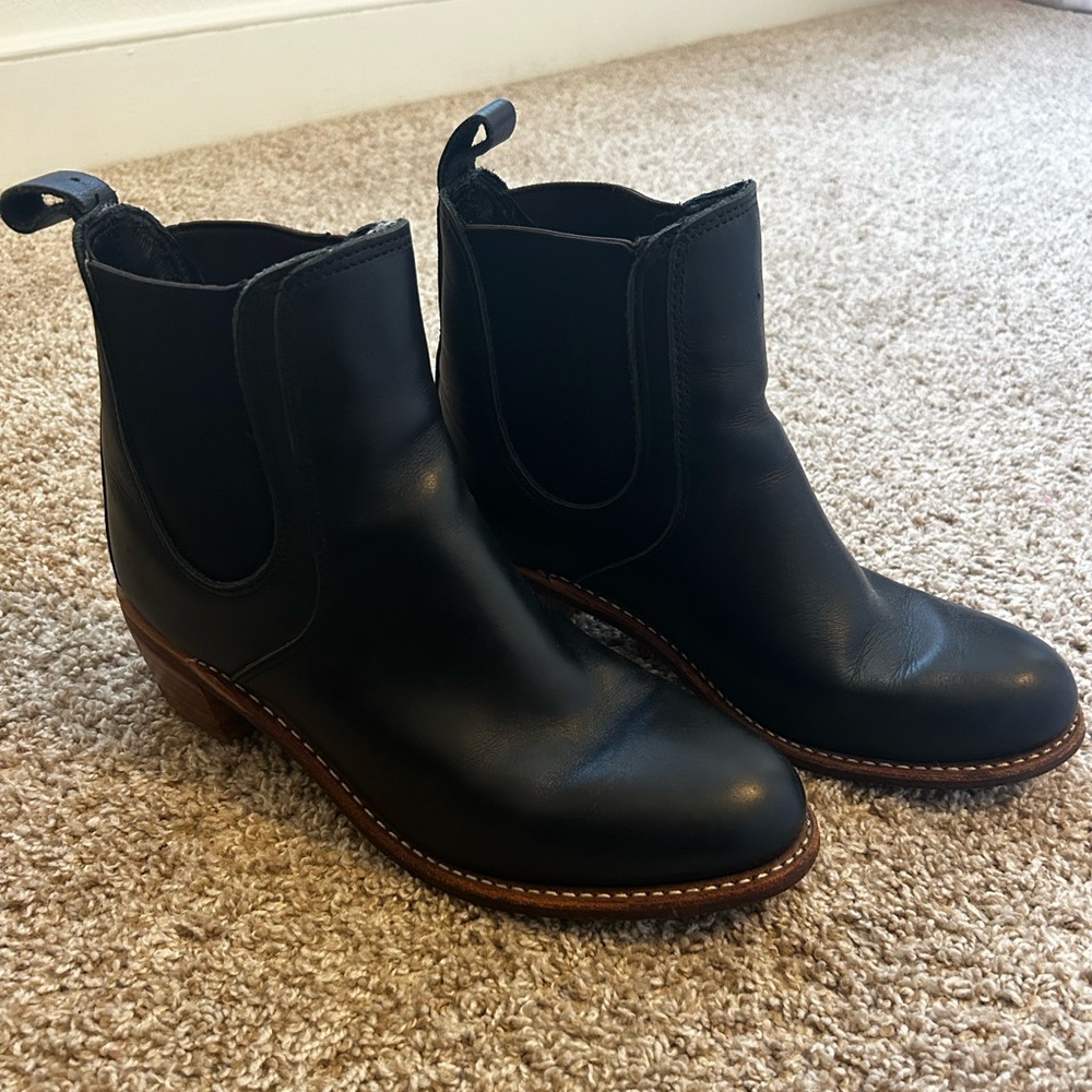 Redwing women’s Harriet boot, women’s size 11